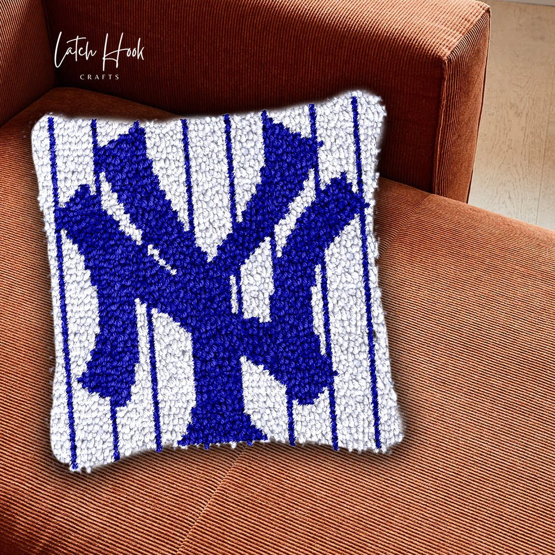 New York - Latch Hook Pillowcase Kit - Latch Hook Crafts